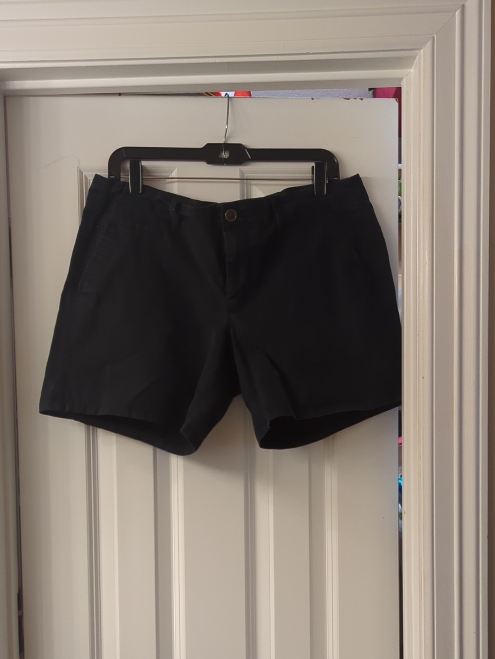 Old Navy Black Women's Chino Shorts
